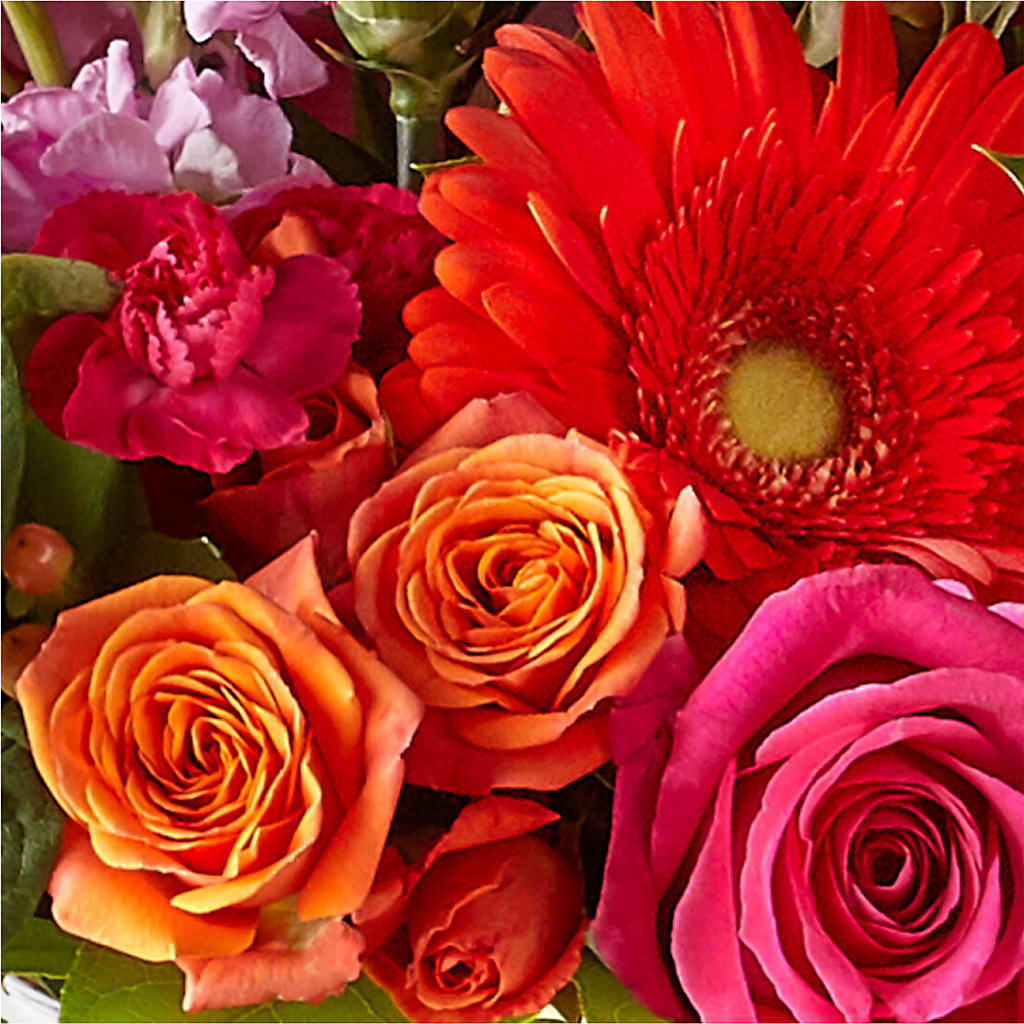 Florist Designed Mixed Bouquet – Edgewood Florist, Lachine PQ