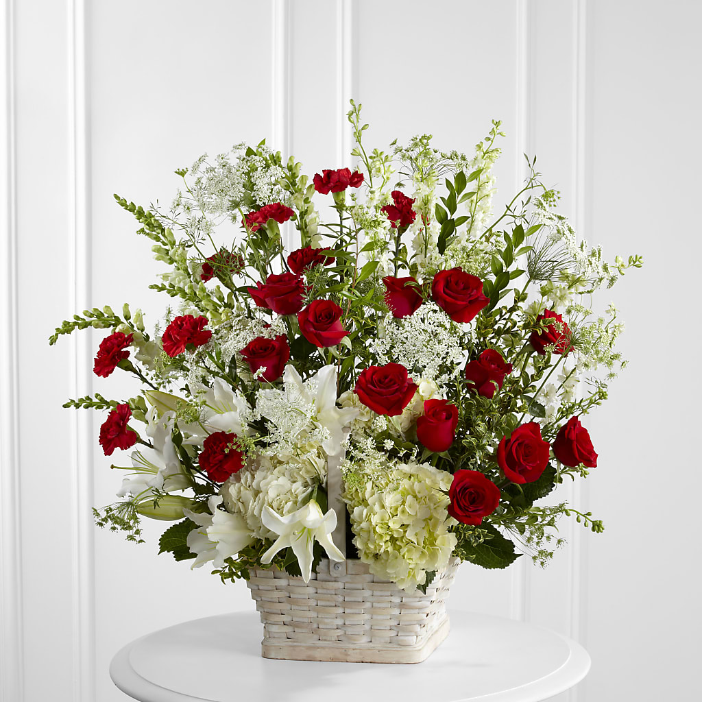 In Loving Memory Arrangement – Edgewood Florist, Lachine PQ