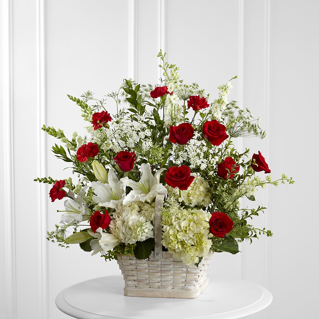 In Loving Memory Arrangement – Edgewood Florist, Lachine PQ