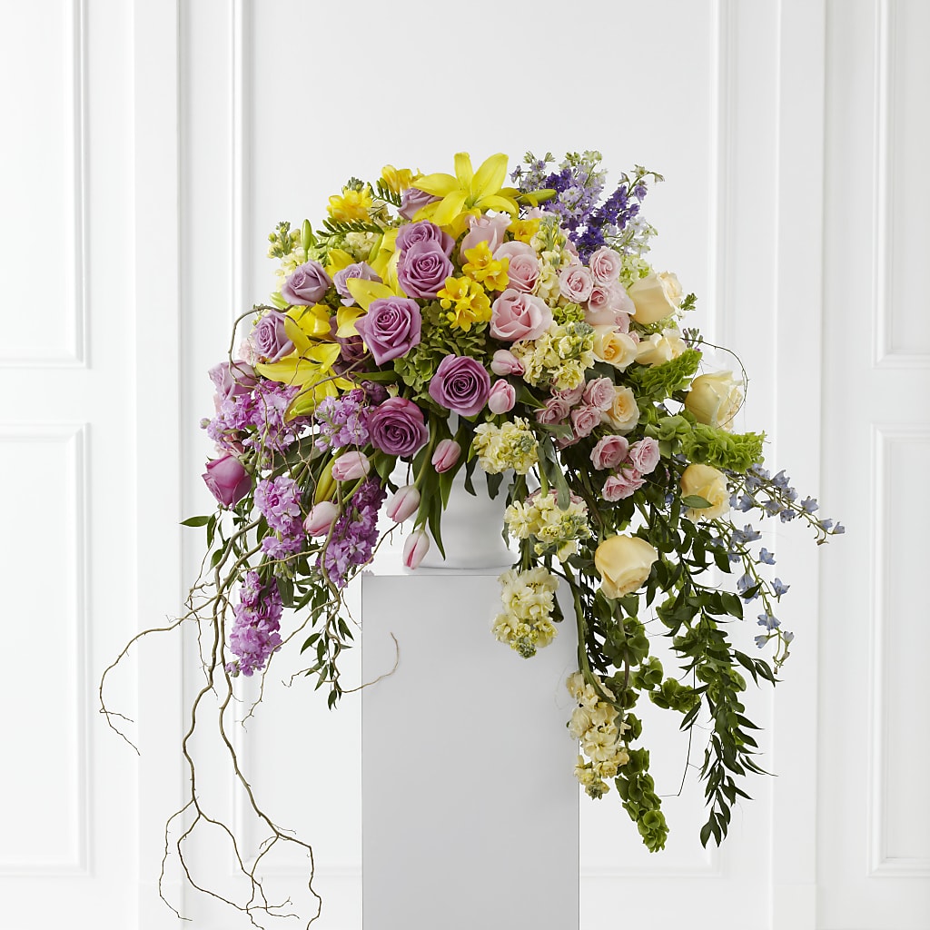 Display of Affection Arrangement – Edgewood Florist, Lachine PQ