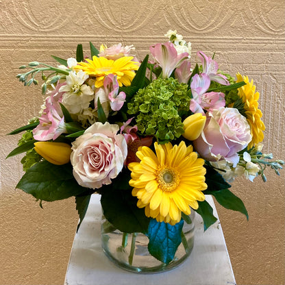 Springtime Symphony –  Edgewood Florist, Lachine PQ