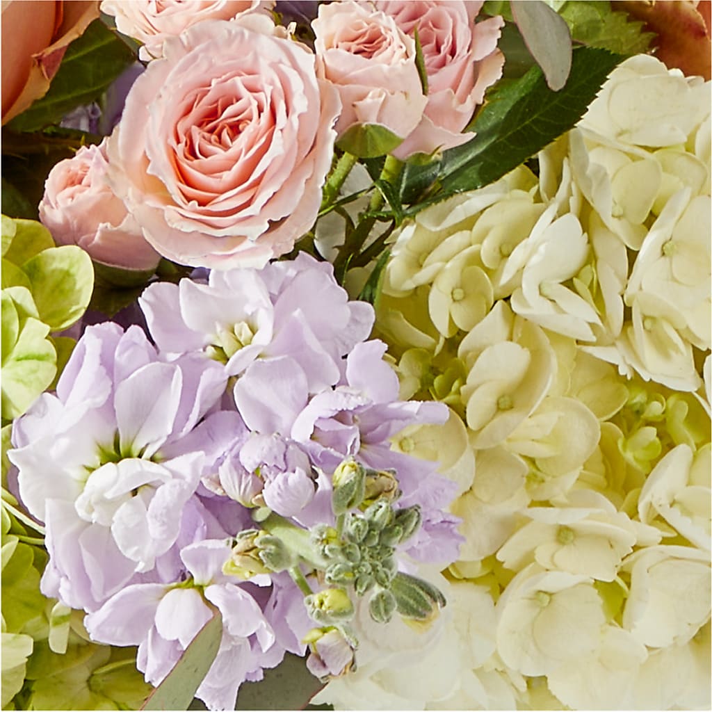 Porch Swing Bouquet –  Edgewood Florist, Lachine PQ